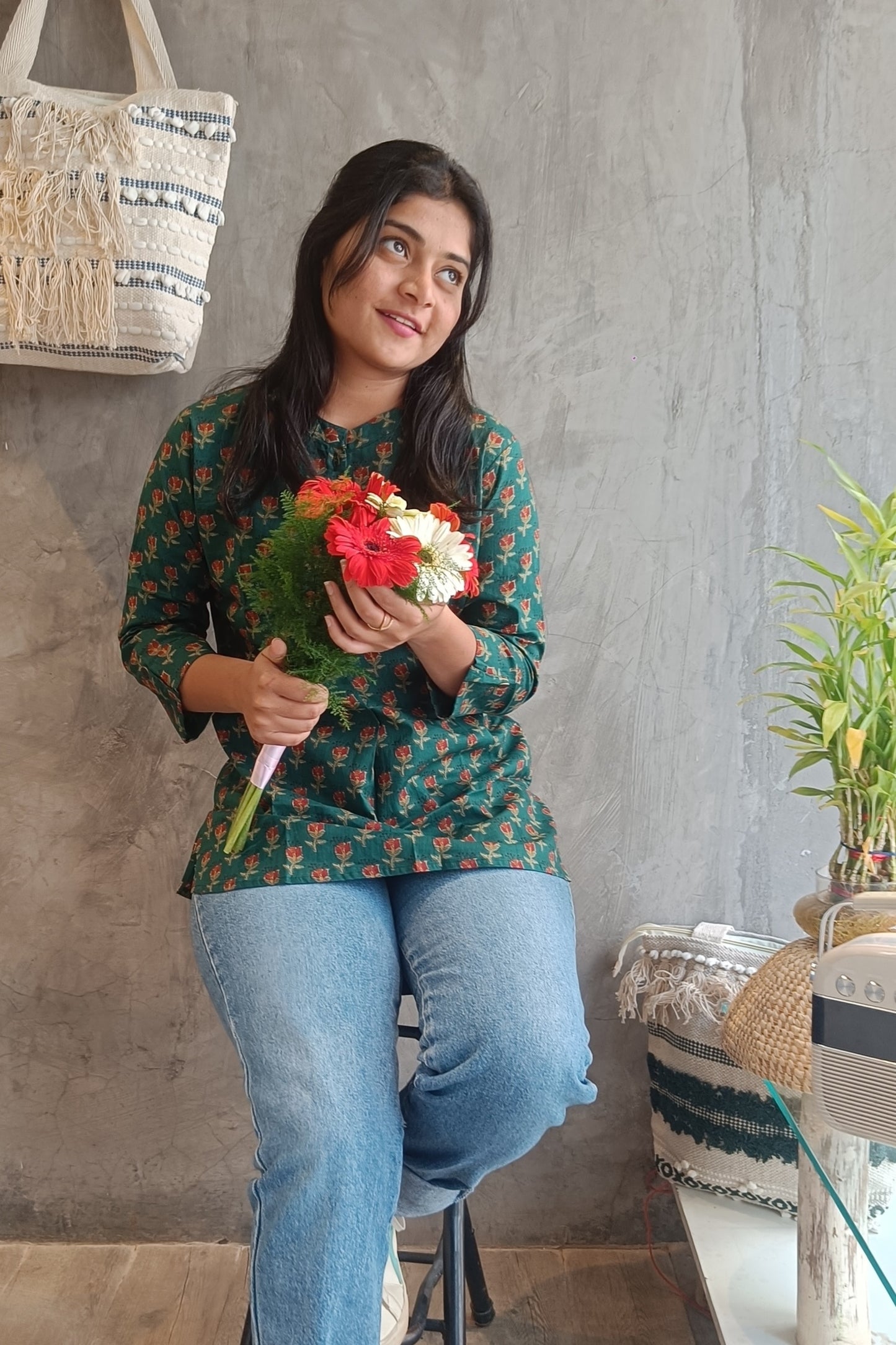 Green Red Rose Short Top