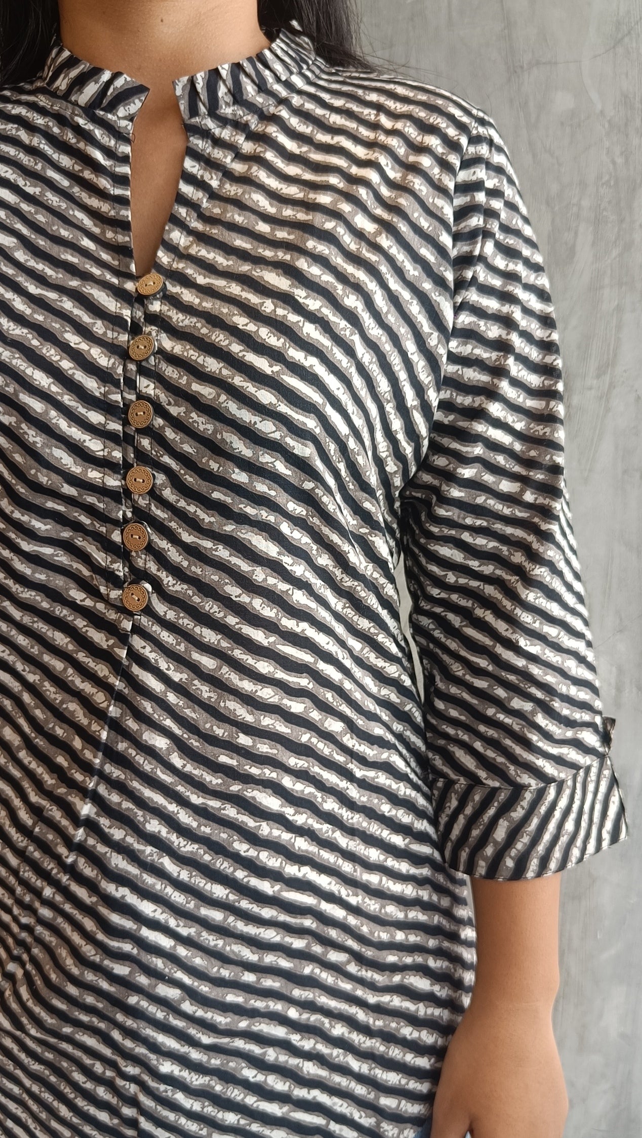 black and white Short Top