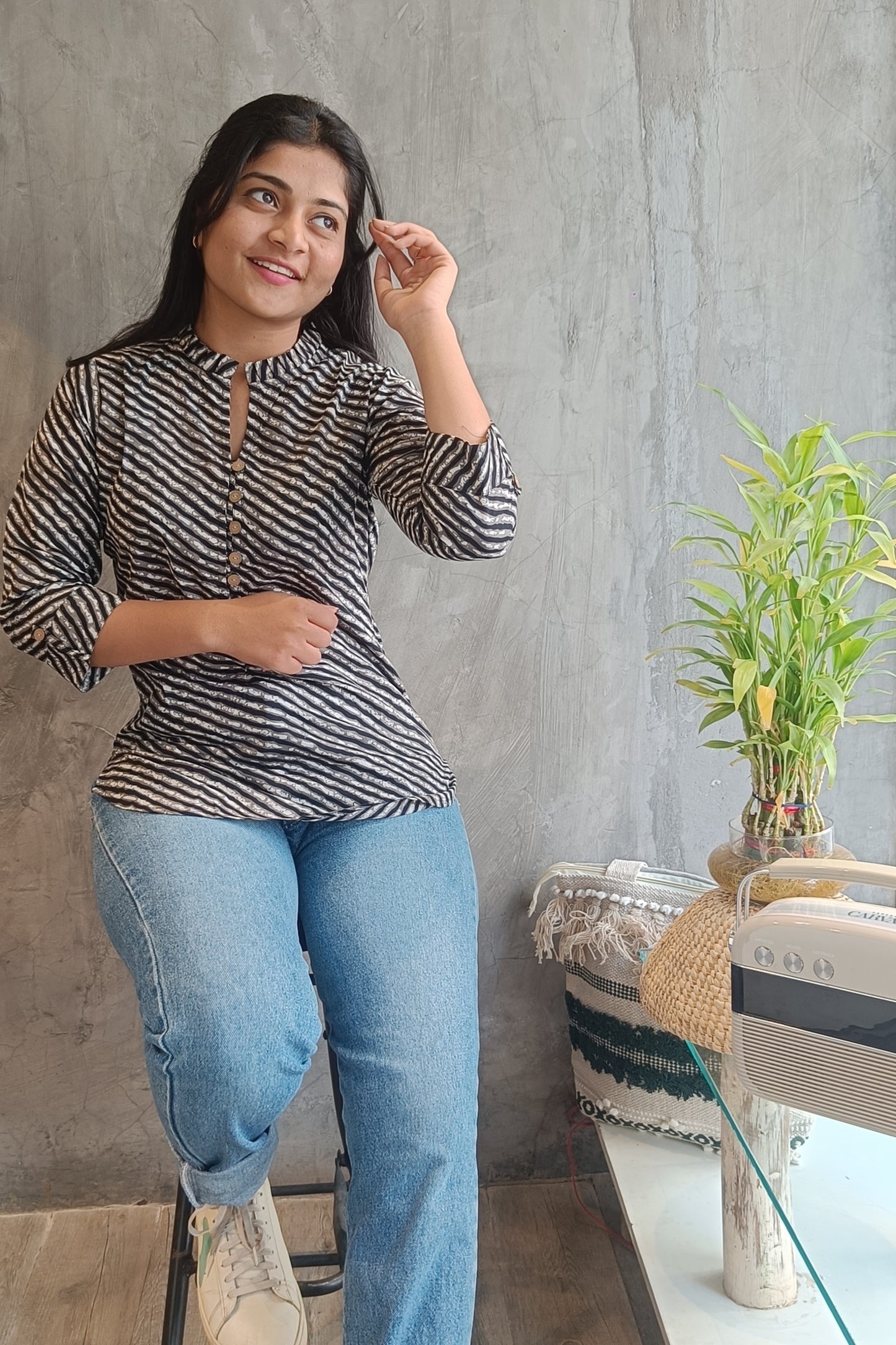 black and white Short Top