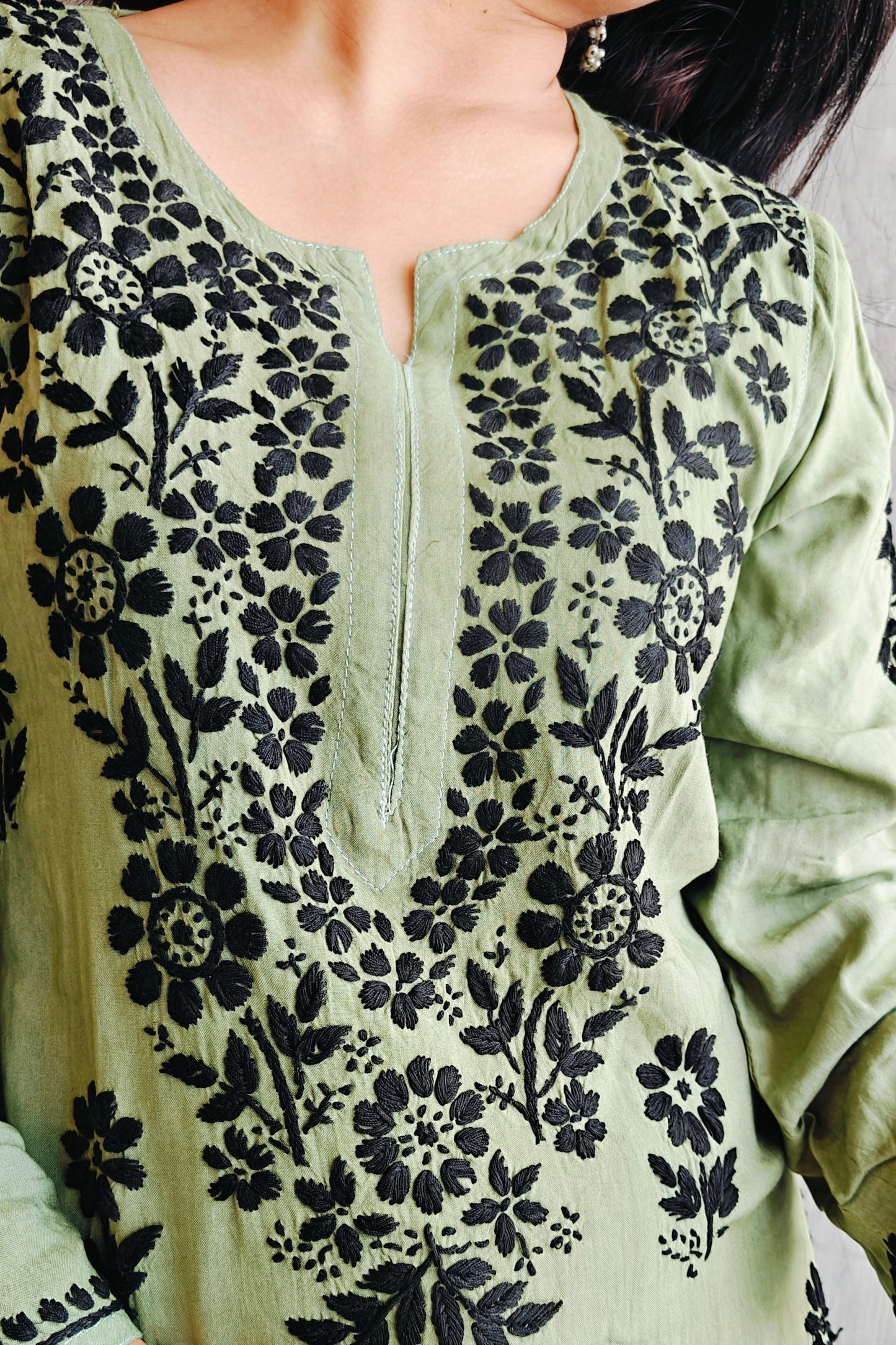Olive Green Chikankari Black Rose